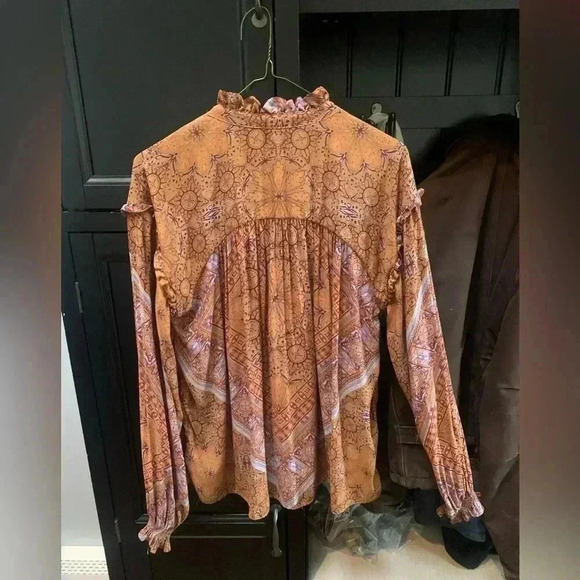 Free People woman’s blouse size S - Picture 2 of 7